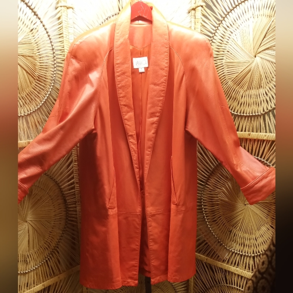 Vakko Red Leather Coat Small ♥️